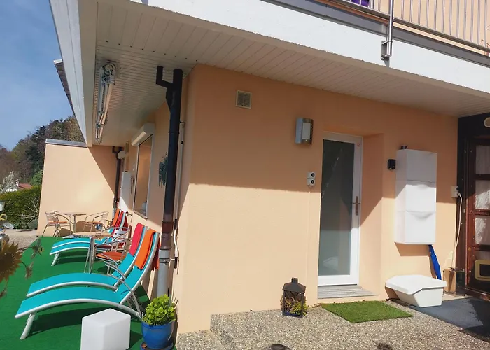 Beau Studio Avec Terrasse Et Vue Exclusivement Pour Non Fumeurs
